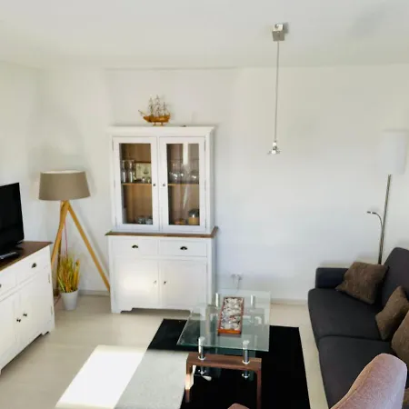 Fewo-dahme-mit-grossem-balkon-strandkorb-naehe-seebruecke Lejlighed *